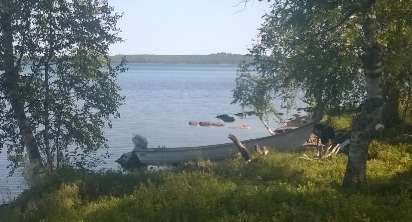 No hay casita de campo que no dipsonga de su canoa