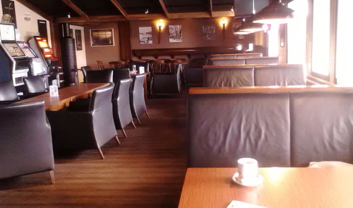 El salón del Hotel Inari, hoy